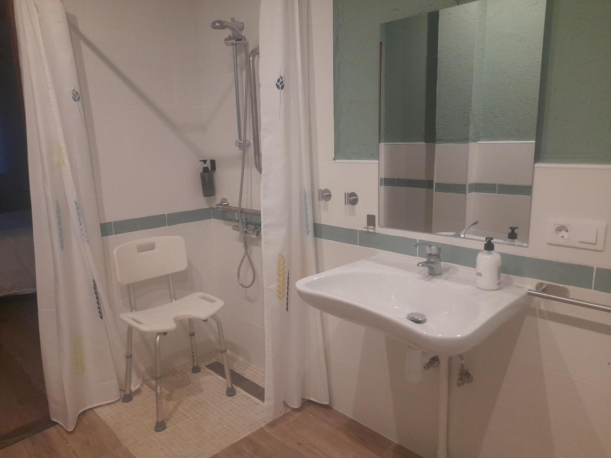 Hostal Entreolivos Badajoz Buitenkant foto