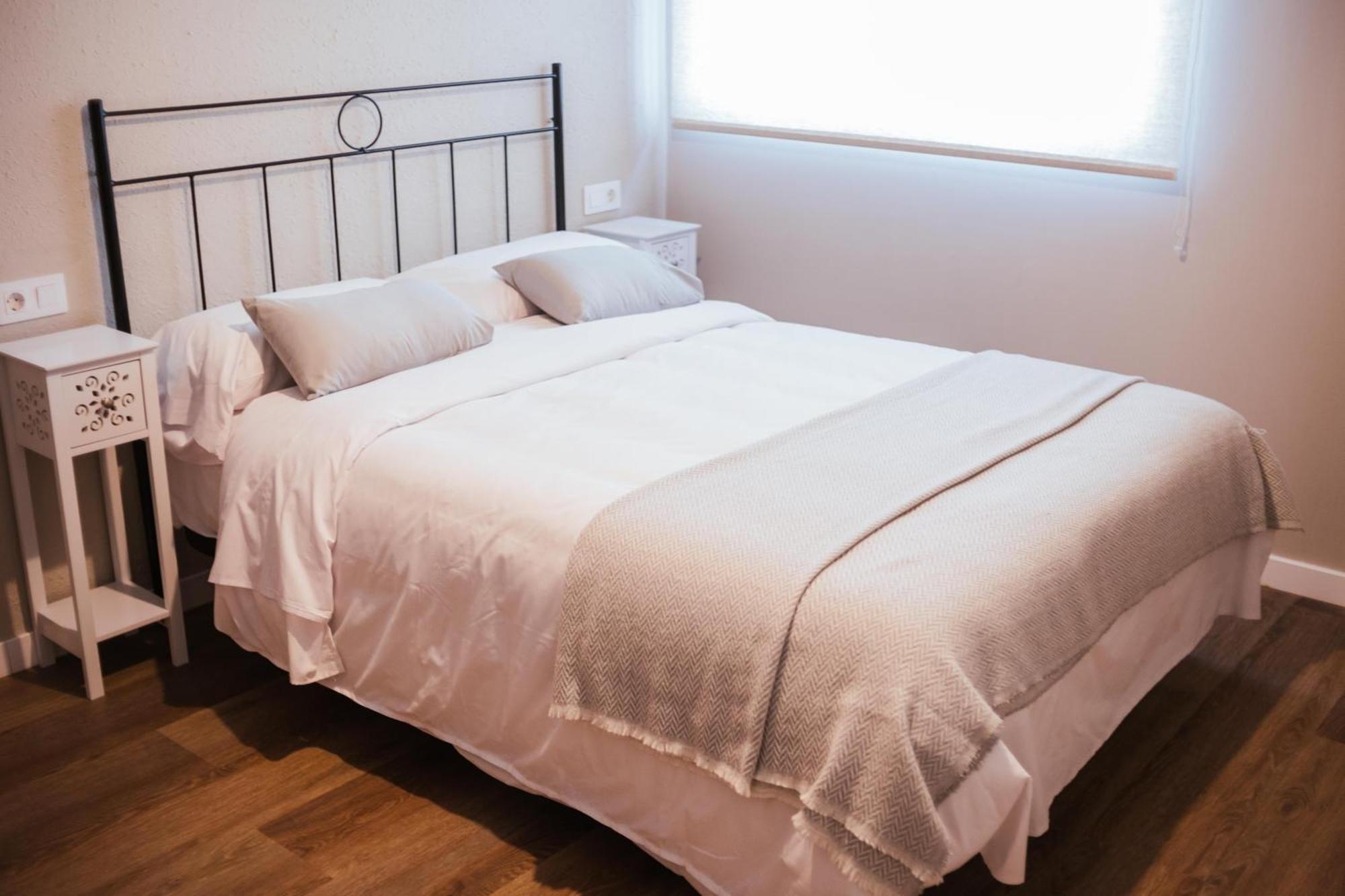 Hostal Entreolivos Badajoz Buitenkant foto