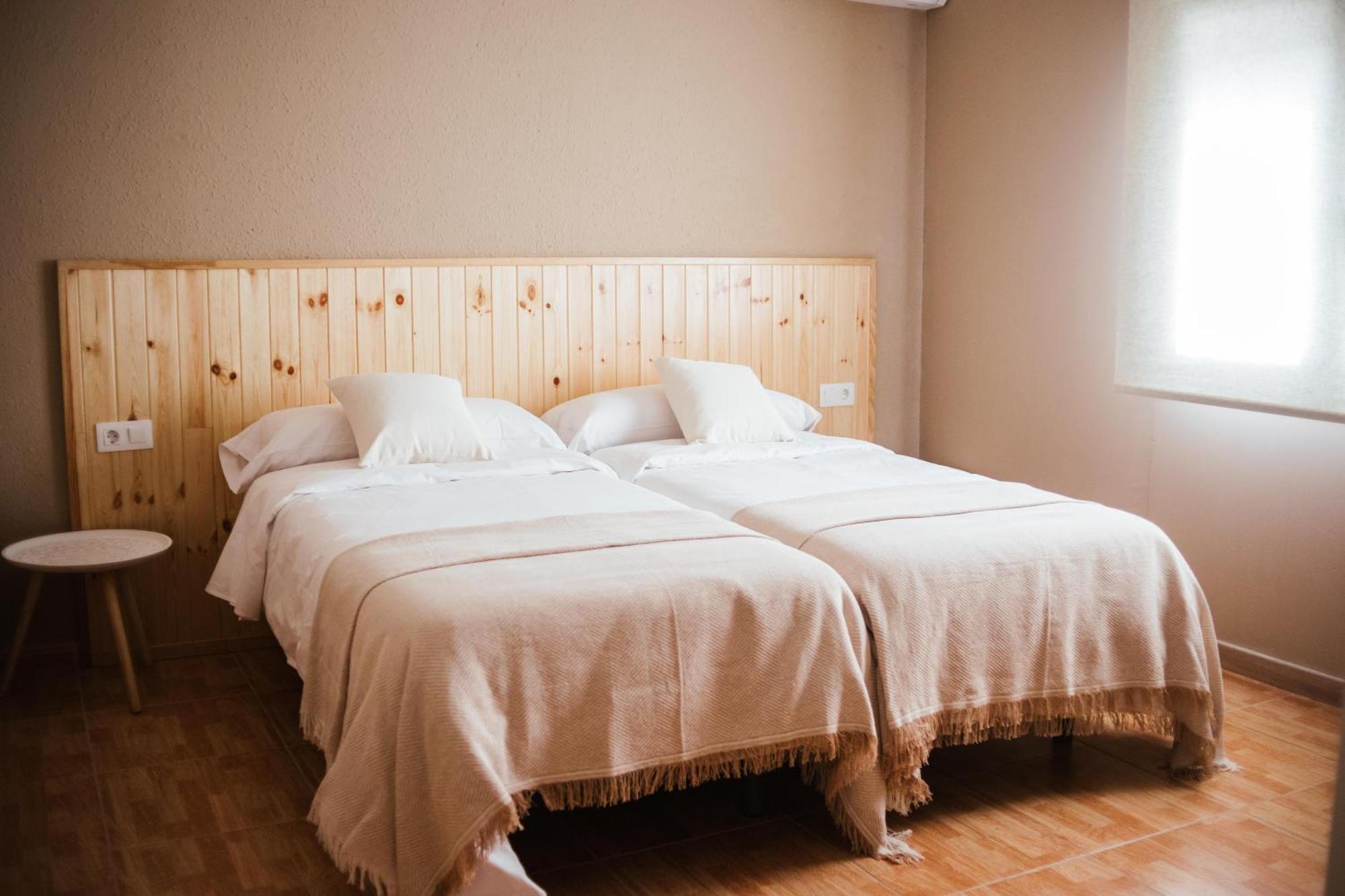 Hostal Entreolivos Badajoz Buitenkant foto