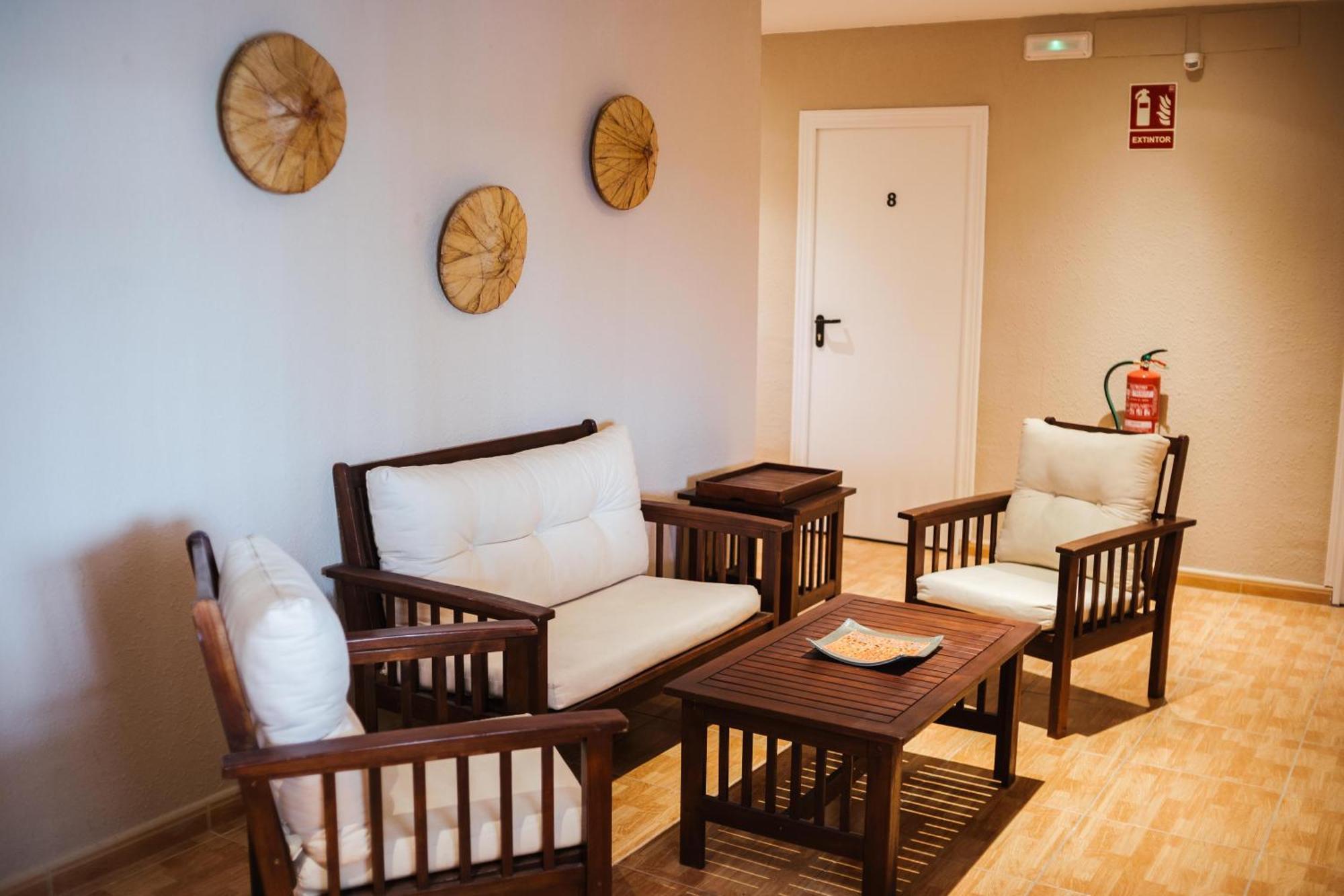 Hostal Entreolivos Badajoz Buitenkant foto